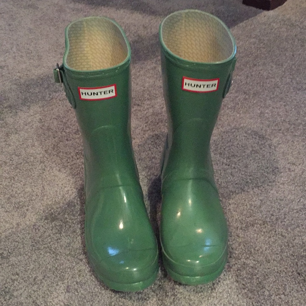 Hunter half size rain boots - green